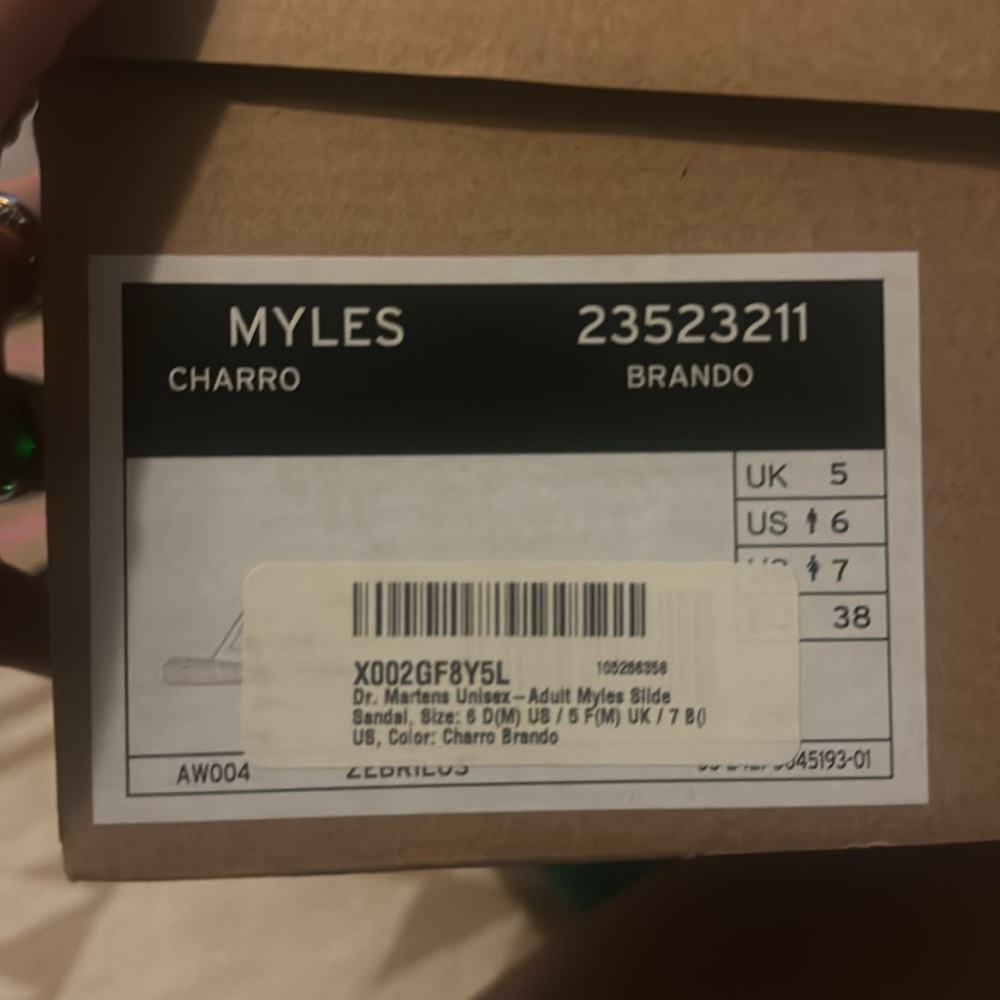 RARE NIB DR MARTENS - Picture 4 of 4